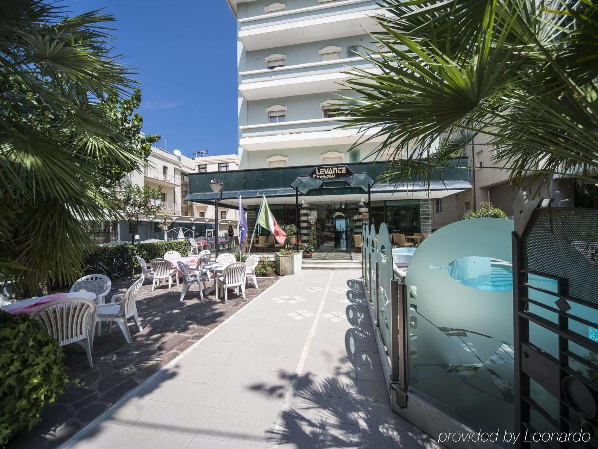 Hotel Levante Rímini Exterior foto